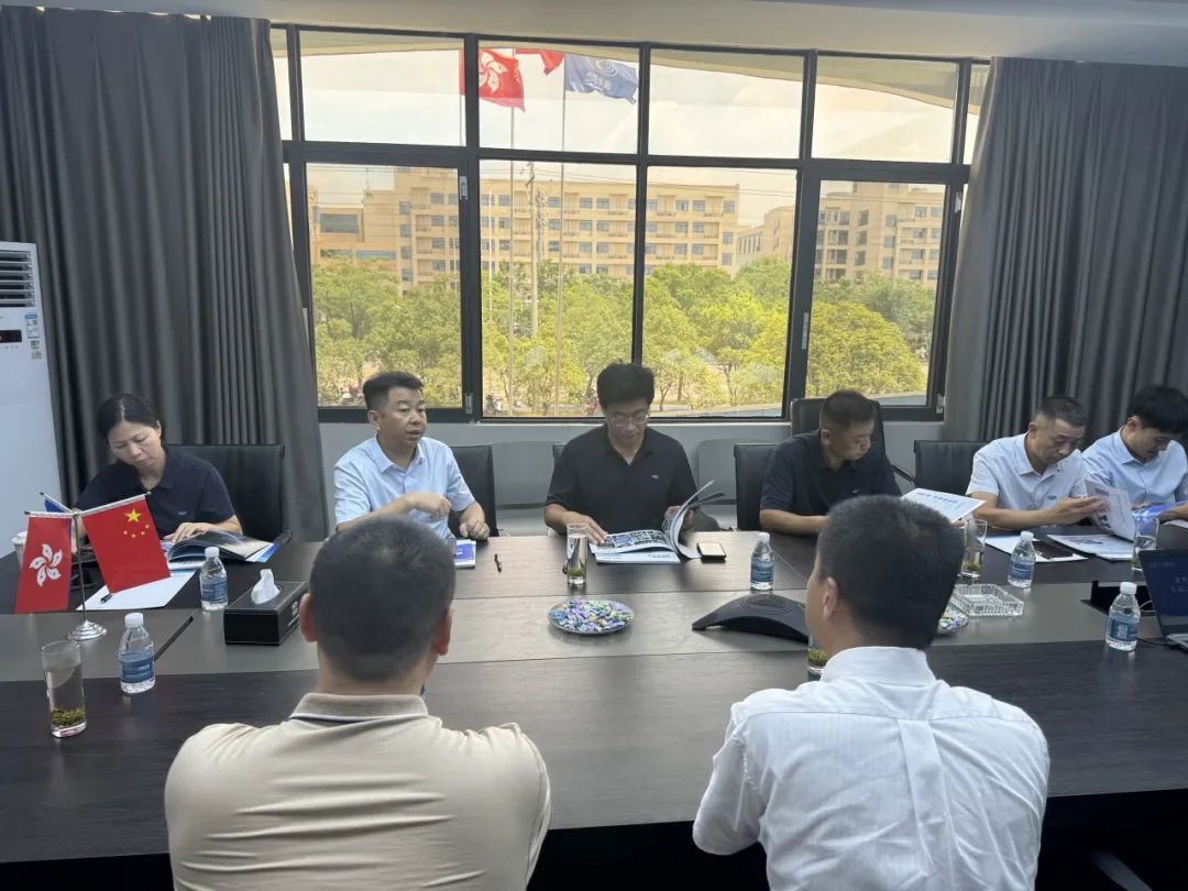 歡迎懷化沅辰水務(wù)范總一行蒞臨我司參觀指導(dǎo)！